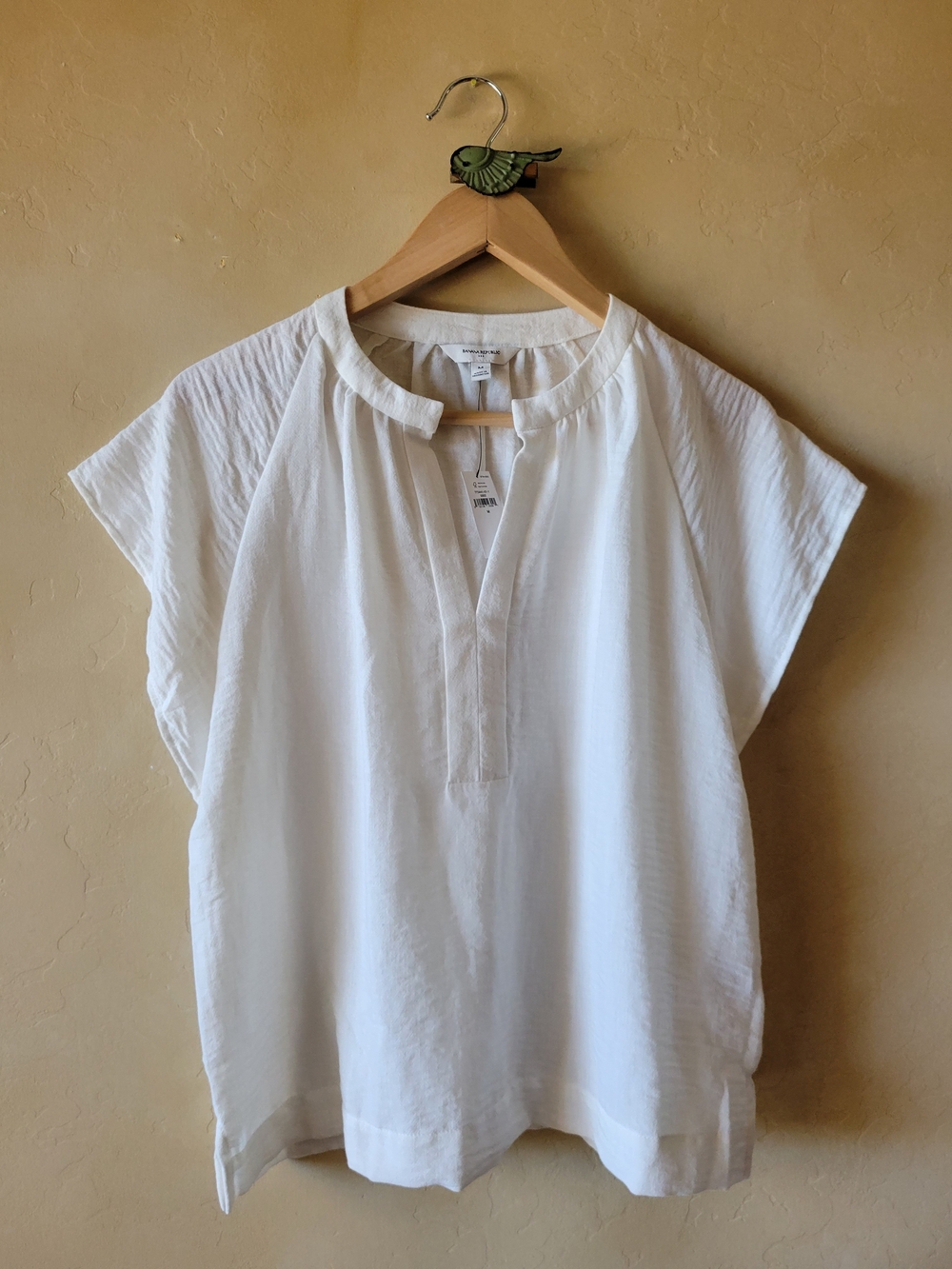 Banana Republic White Split V-Neck Short Sleeve Blouse Sz Medium
